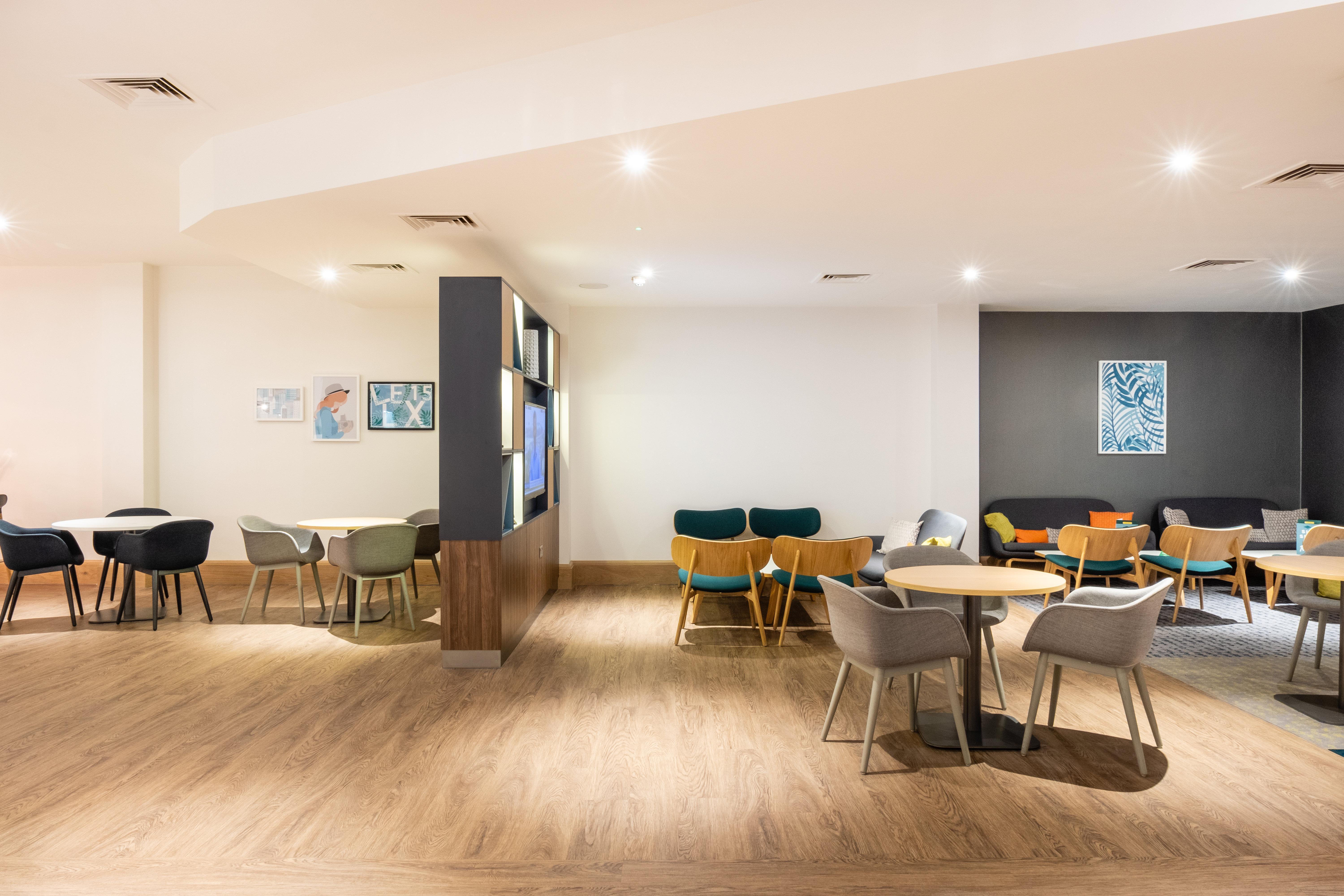 Holiday Inn Leicester City By Ihg Bagian luar foto