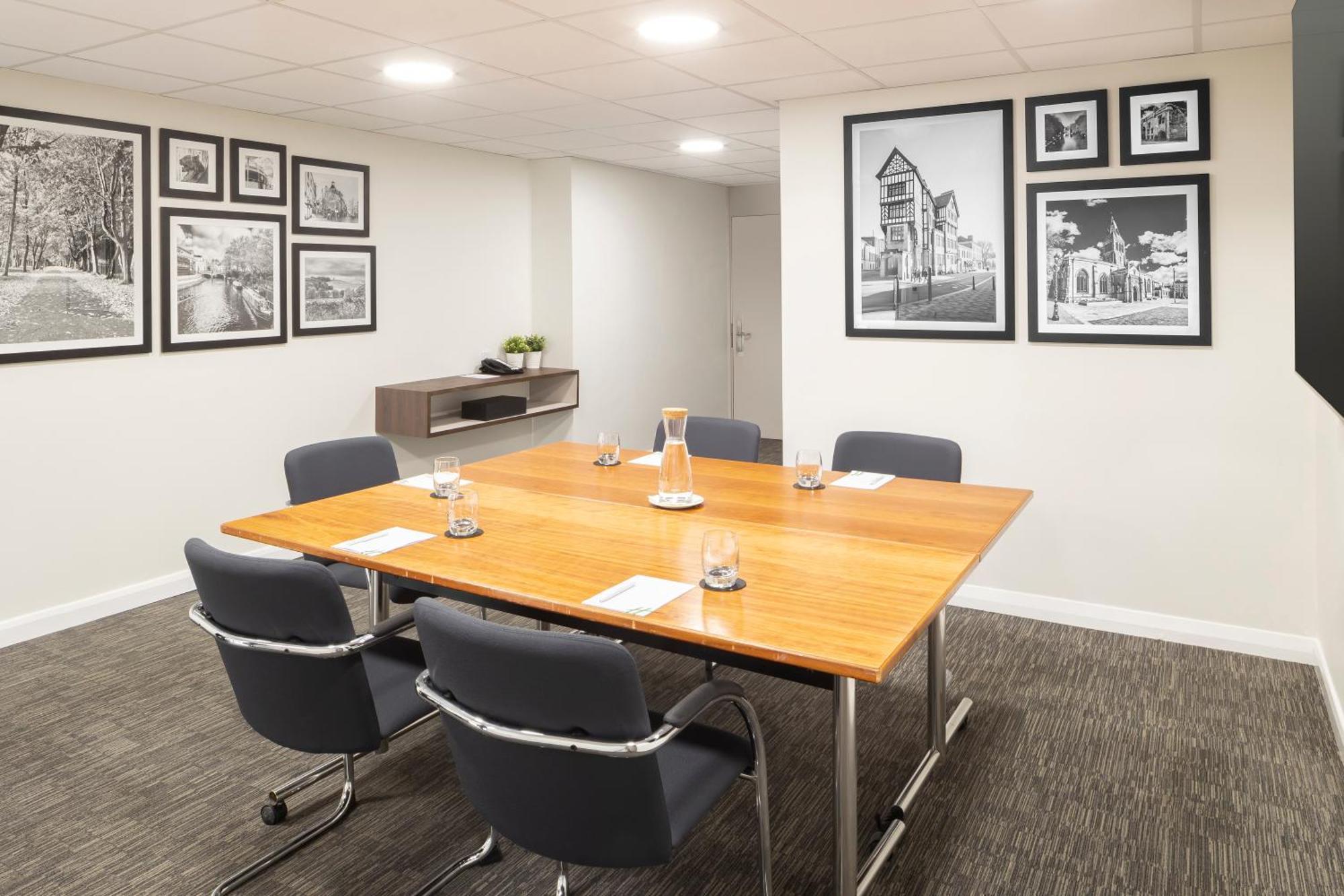 Holiday Inn Leicester City By Ihg Bagian luar foto